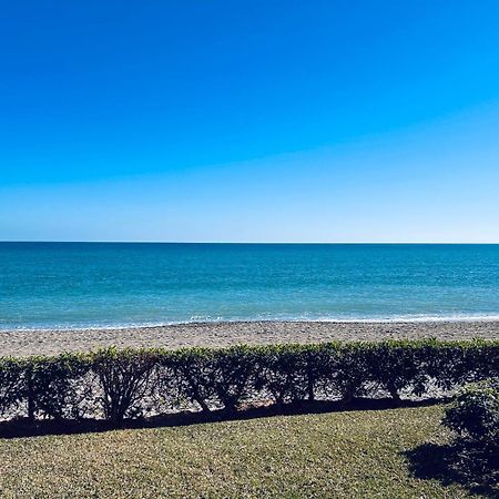 Beachfront Nudist Apartment In Vera Playa Playas de Vera Экстерьер фото