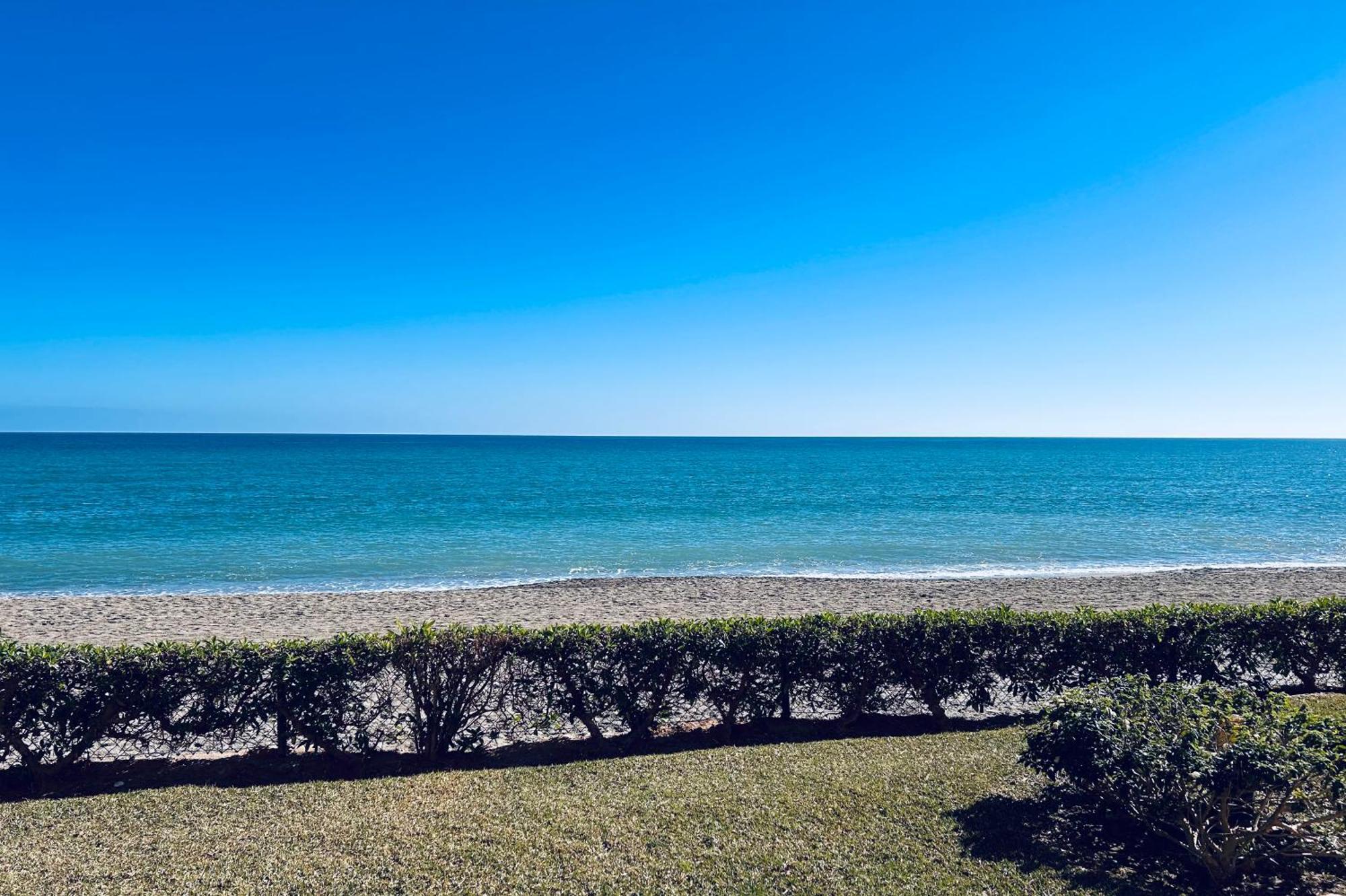 Beachfront Nudist Apartment In Vera Playa Playas de Vera Экстерьер фото